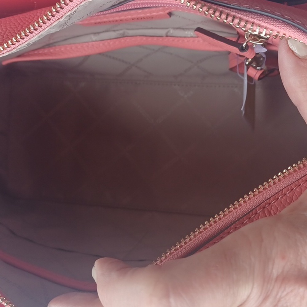 Michael Kors NWT Mercer Medium Belted Satchel - Picture 6 of 13